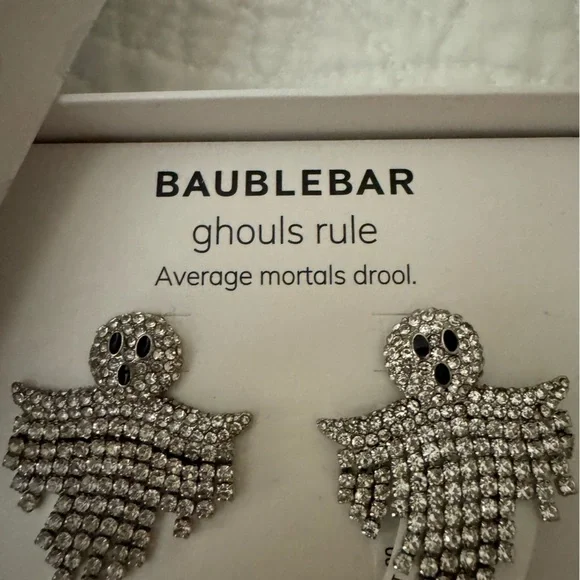 Glass bead ghost earrings!! FUN & FESTIVE👻👻zoom in for all the design deets!👀 - Picture 7 of 8